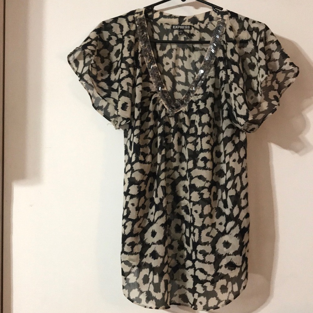 Black and white blouse